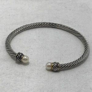 New 2 tone cable bracelet with pearl tips